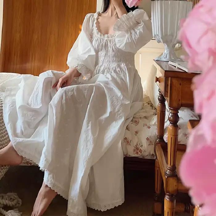 Chemise de nuit élégante en coton pur avec dentelle vintage pour femmes longues manches mi-mollets automne confortable