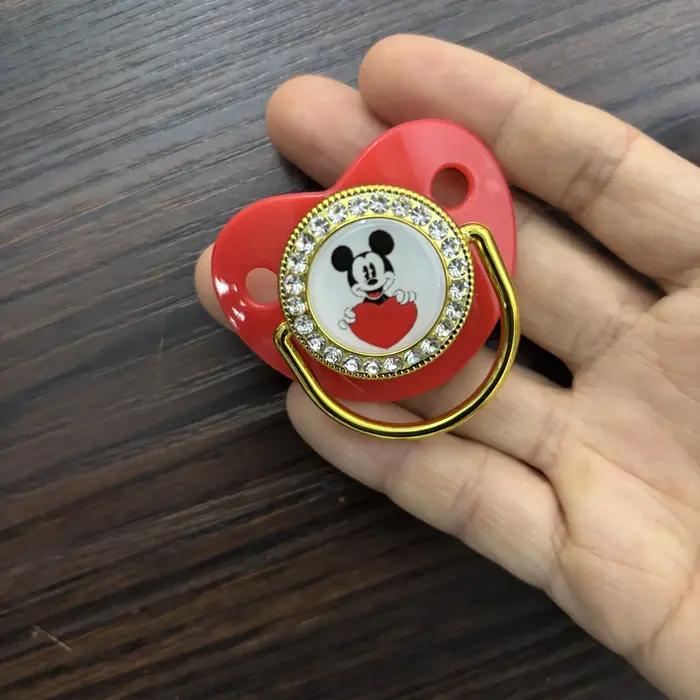 Sucette bébé motif dessin animé avec capuchon anti-poussière et chaîne de sucette, tétine en silicone souple pour nouveau-nés, apaise en douceur les émotions agitées