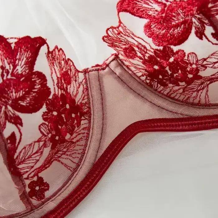 Élégant noir Sexy nuisette à armatures soutien-gorge ensemble de sous-vêtements fête Club nuit femmes Chef ultra-mince