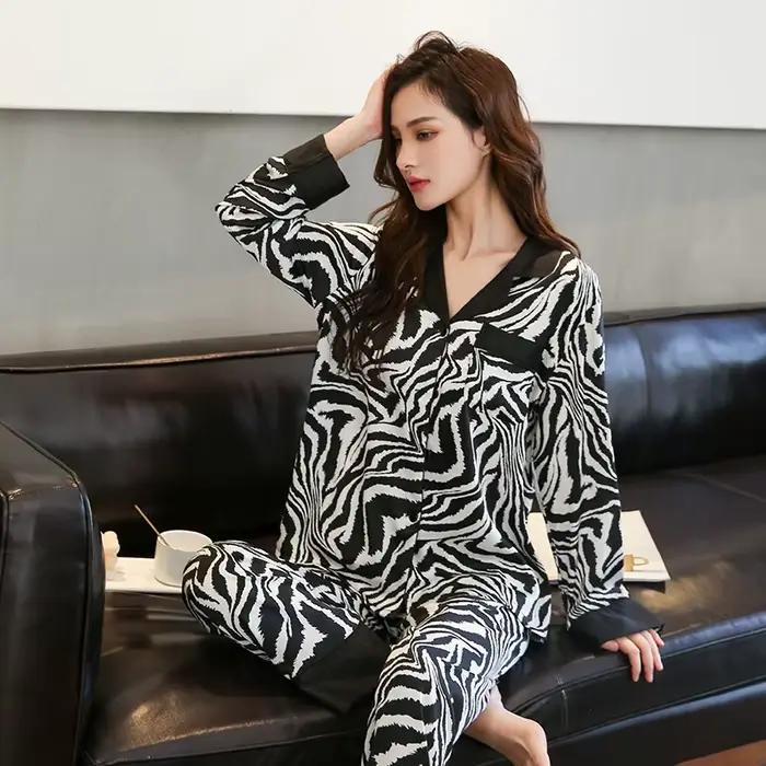 Ensembles de pyjama en faux satin pour femmes