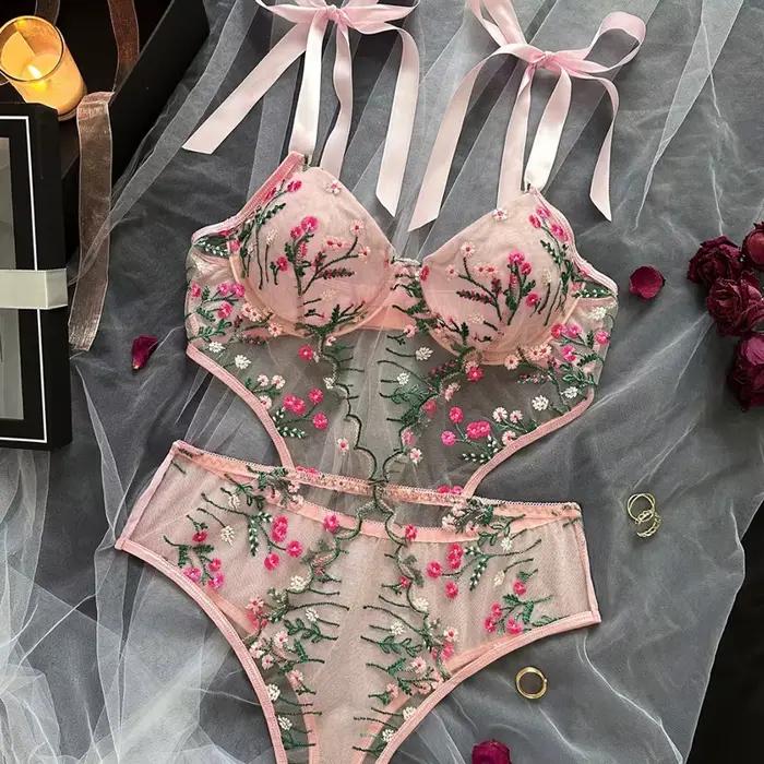 Ensemble soutien-gorge et culotte sexy avec dentelle florale pour femmes occasions spéciales lingerie Toucheart
