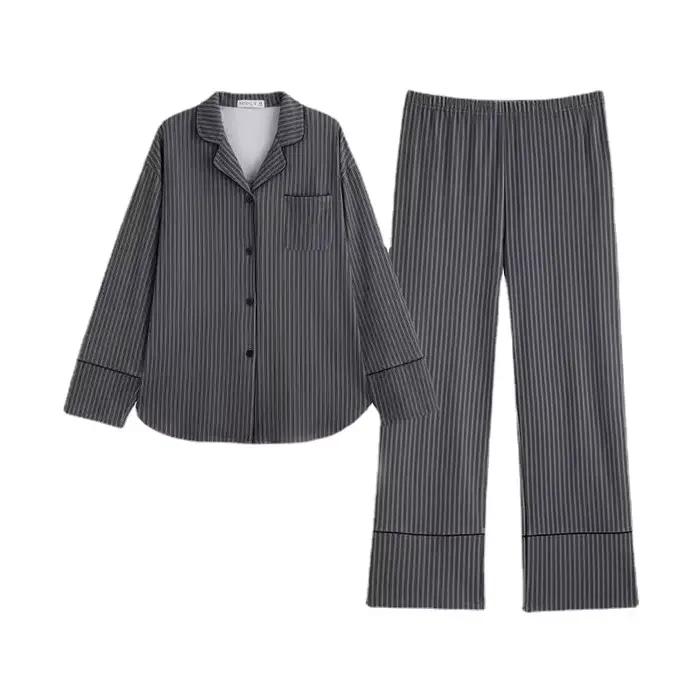 Pyjama pour femmes au printemps et en automne