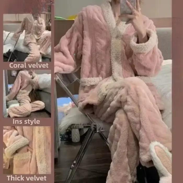 Pyjama en molleton de corail pour femme