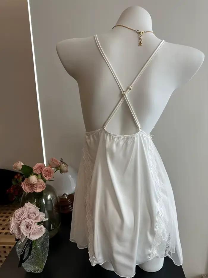 Robe de nuit à volants à col en V pour femmes