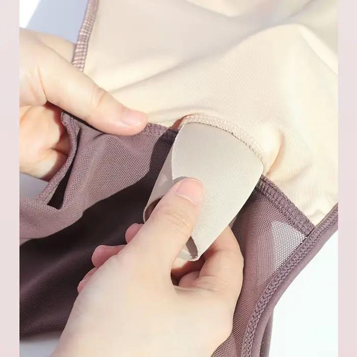 Coussinets de soutien-gorge en éponge