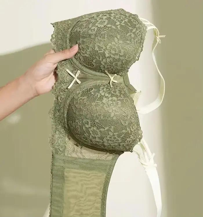 Soutien-gorge push-up en dentelle brodée pour femmes
