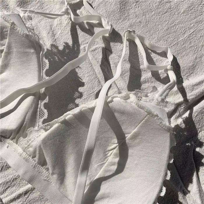 Soutien-gorge Triangle en dentelle française