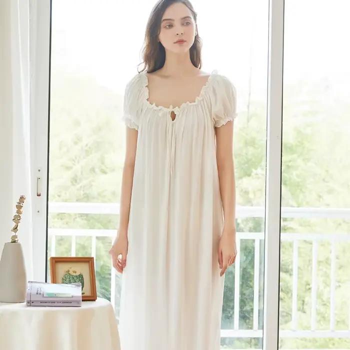 Femmes longue blanc rose chemise de nuit à manches courtes salon