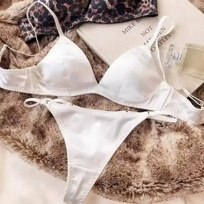 Soutien-gorge Triangle français