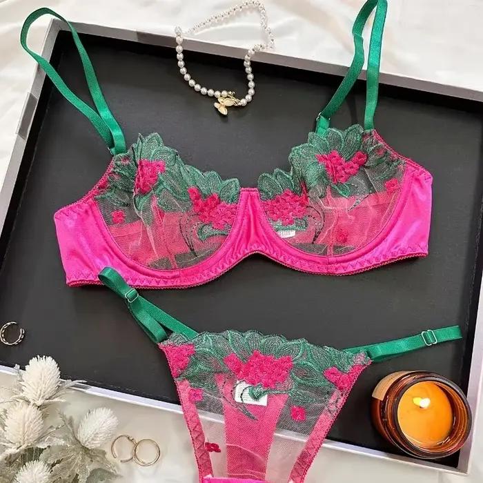 Ensemble de soutien-gorge en dentelle florale