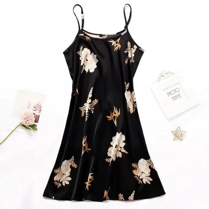 Chemise de nuit sexy à imprimé floral noir pour femmes