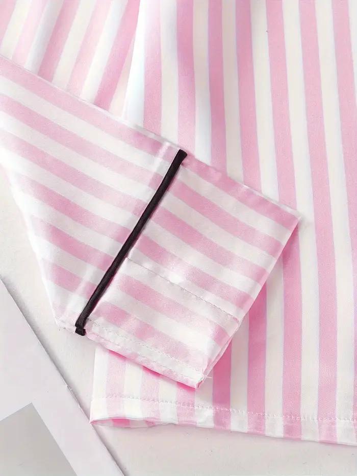 Ensemble pyjama rayé élégant pour femmes