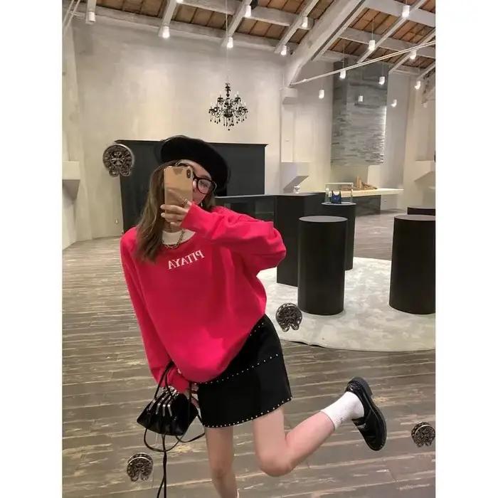 Jupe cloutée noire pour femmes