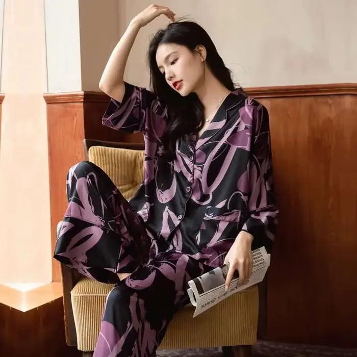 Pyjama à manches longues pour femmes