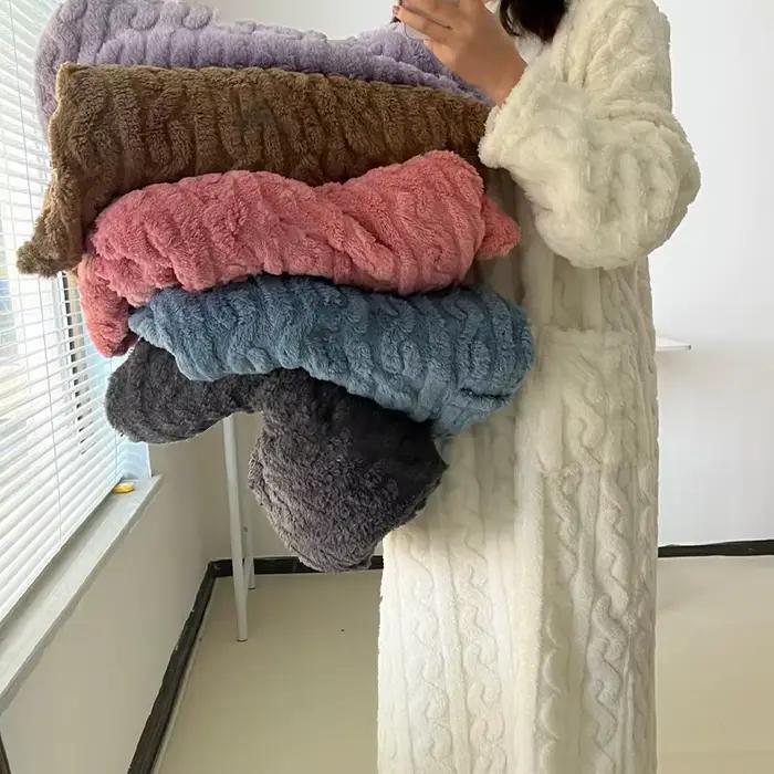 Chemise de nuit en flanelle à manches longues pour femmes