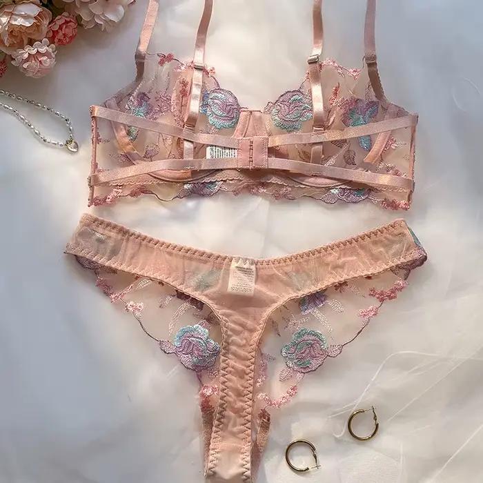 Ensemble soutien-gorge et culotte brodés pour femme