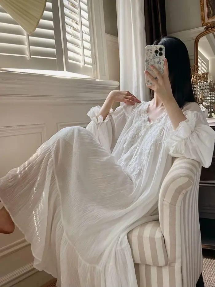 Chemise de nuit longue à manches longues pour femme