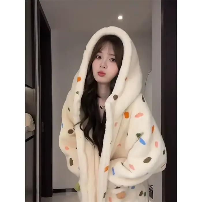 Robe à pois pour femmes