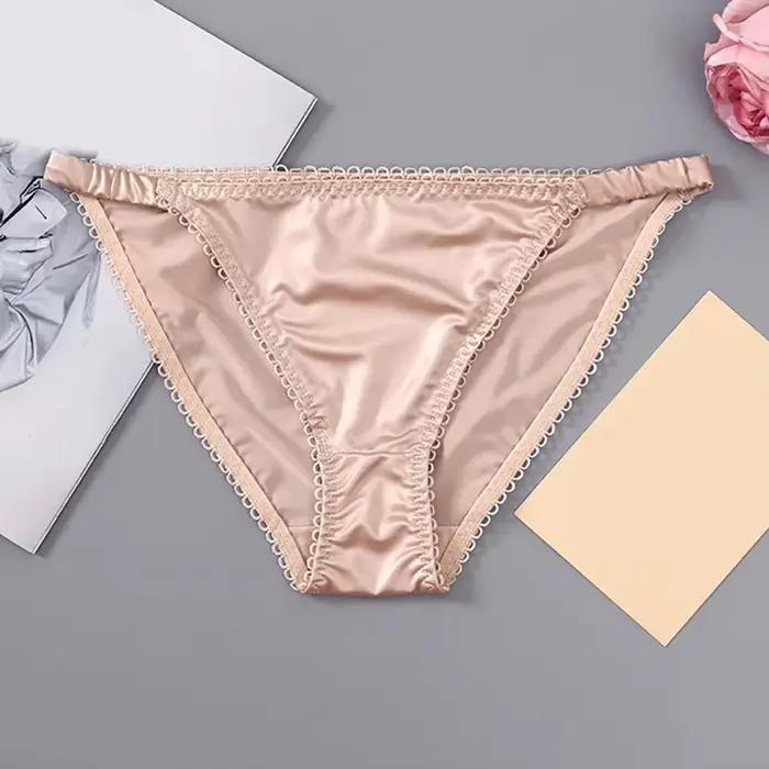 Slip fin et soyeux pour femmes