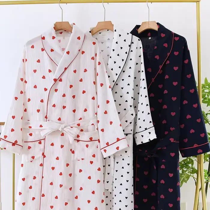Vêtements de nuit féminins