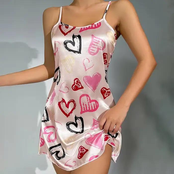 Chemise de nuit sexy en satin pour femmes