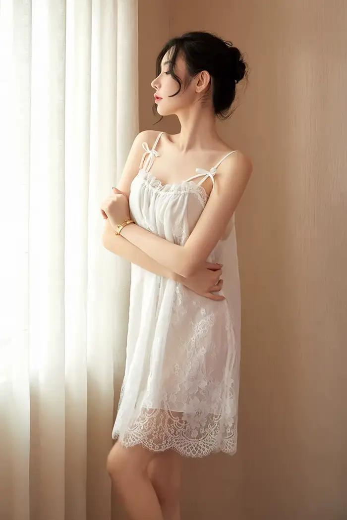 Vêtements de nuit sexy pour femmes