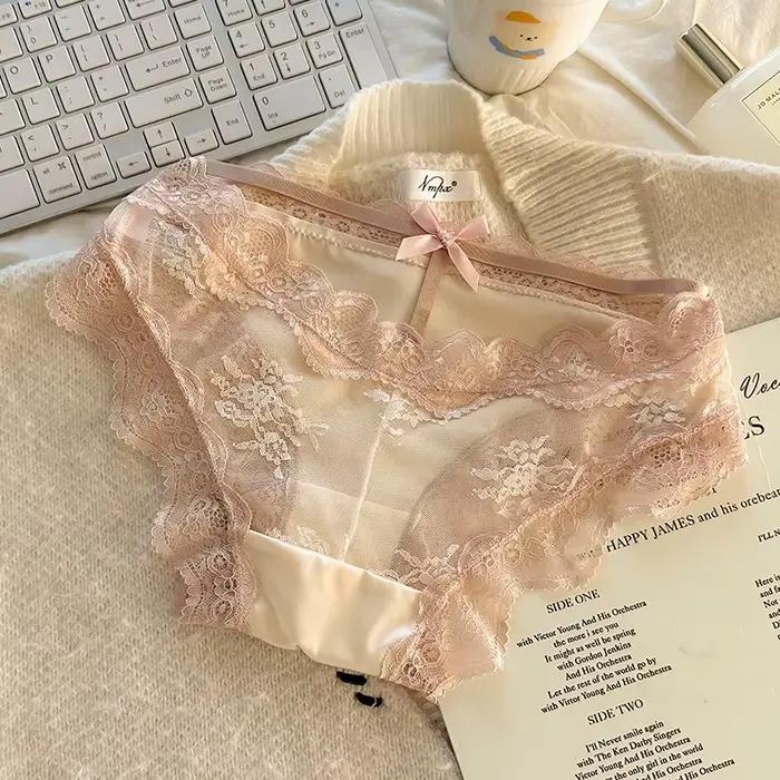 Culottes intimes pour femmes en satin français taille basse