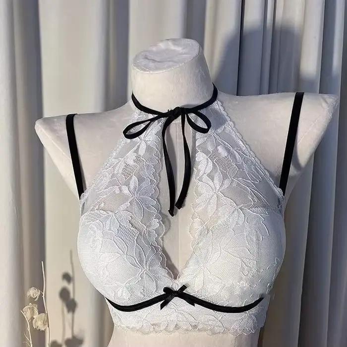 Lingerie en dentelle pour femmes