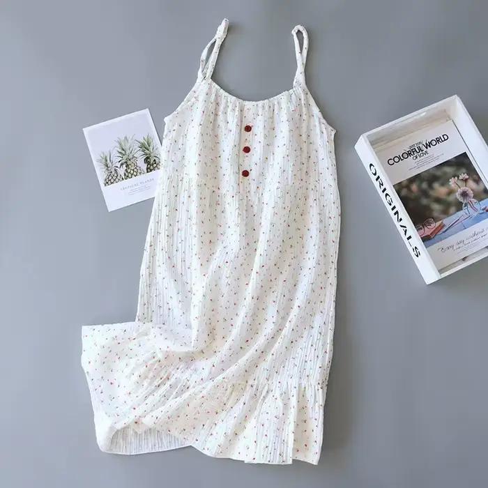 Pyjama en satin pour femme
