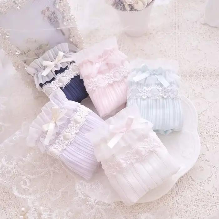 Culotte de princesse en soie et dentelle brodée pour femme
