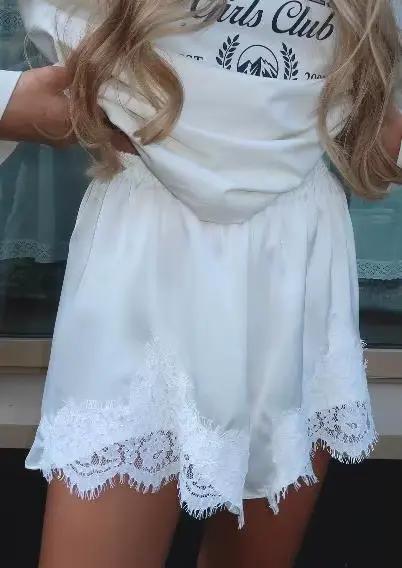 Short en Satin de soie et dentelle pour femmes