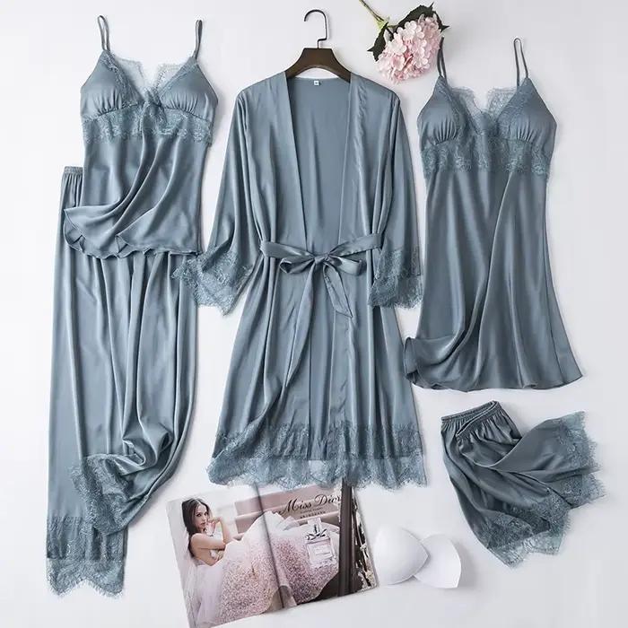 Ensemble pyjama en soie blanche pour femmes