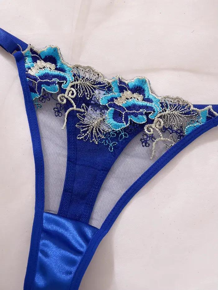 Un ensemble de lingerie bleue sexy