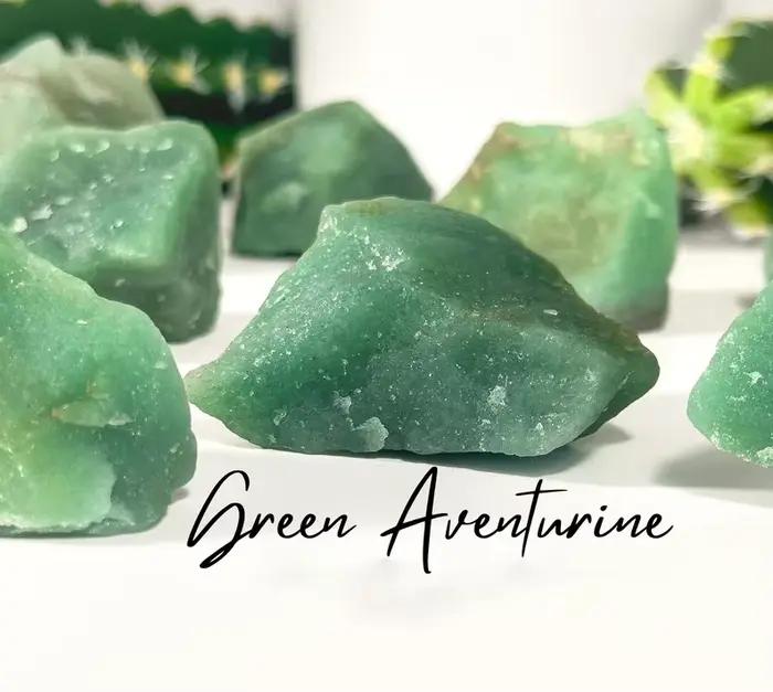 Pierre de cristal de gravier d'aventurine verte brute 50g/100g/200g, morceau brut naturel-pierre brut vert, parfaite pour le culbutage de roche, le polissage