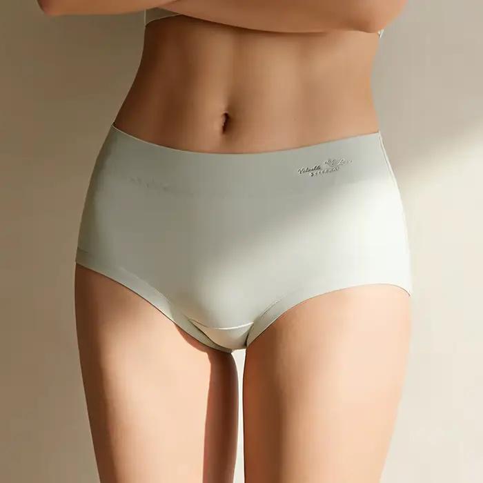 Culottes triangulaires pour femmes