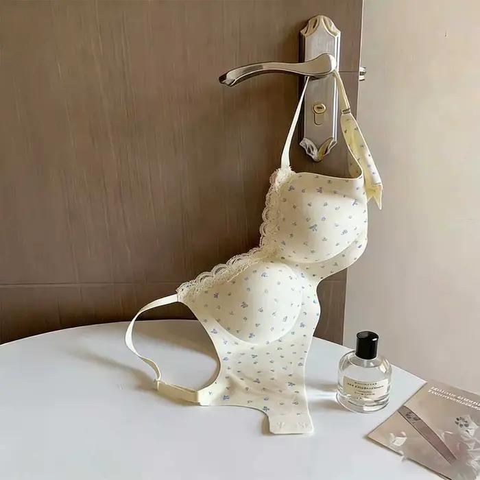 Soutien-gorge pour femme : Dentelle élégante à imprimé floral