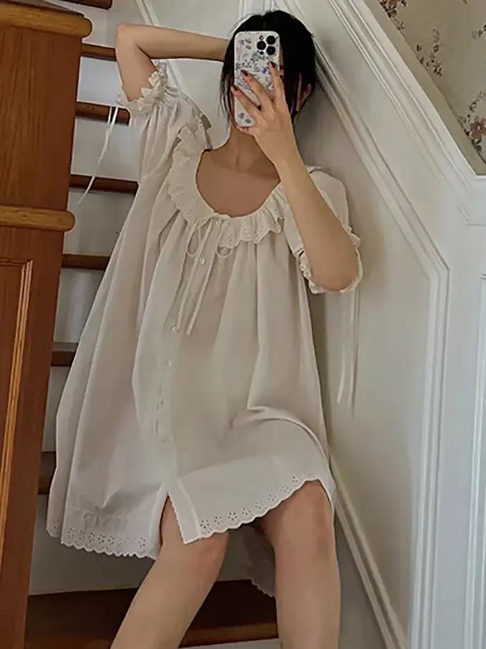 Chemise de nuit à manches courtes pour femmes