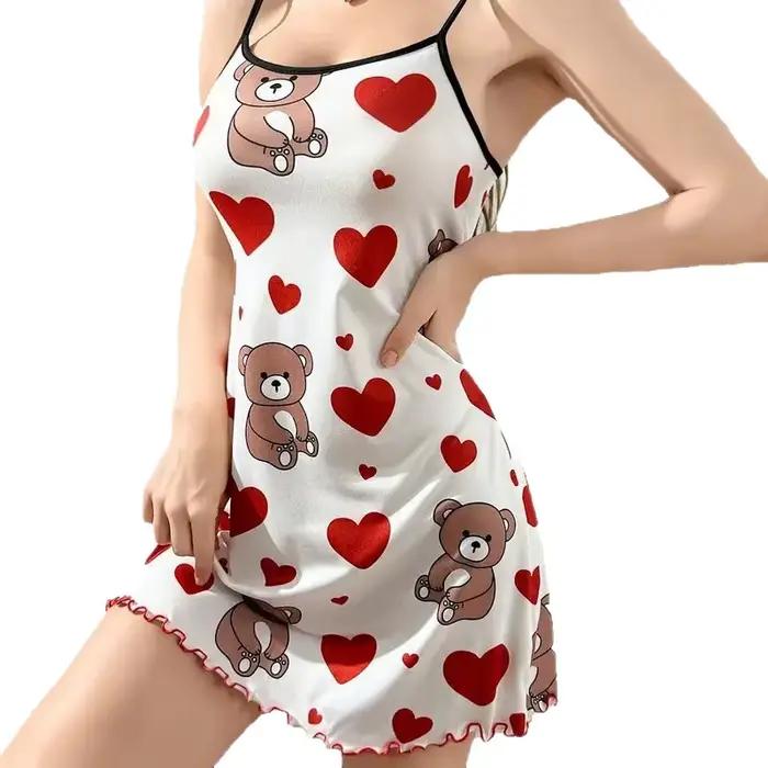 Robe de nuit d'été mignonne pour femme