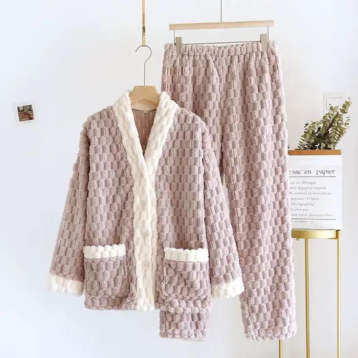 Pyjama en molleton de corail pour femme