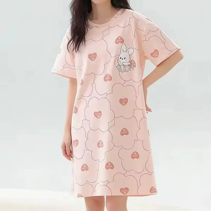 Jolies chemises de nuit pour femmes