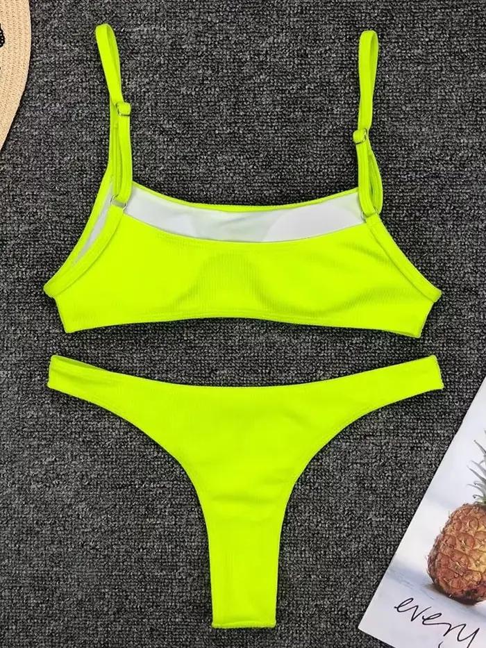 Maillot de bain deux pièces jaune fluo