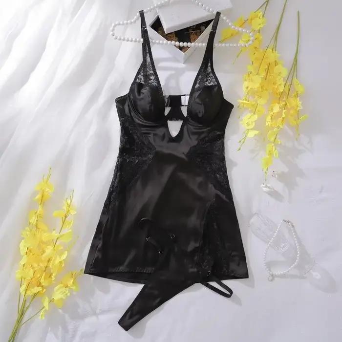Robe Sexy en Satin à col en V
