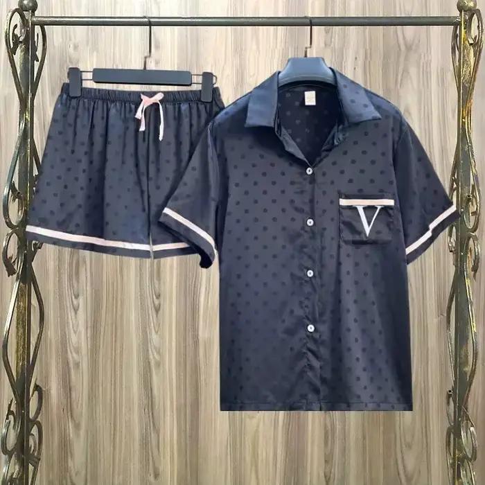Pyjama rayé pour femmes