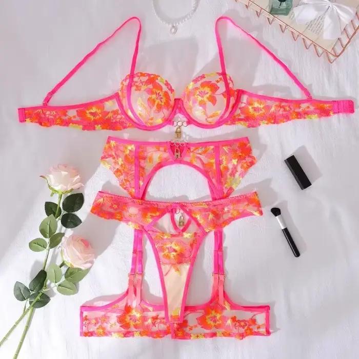 Magnifiques ensembles de lingerie sexy et éclatants à motifs floraux