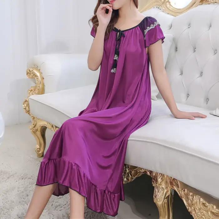 Robe de nuit longue à manches courtes et col en V pour femmes
