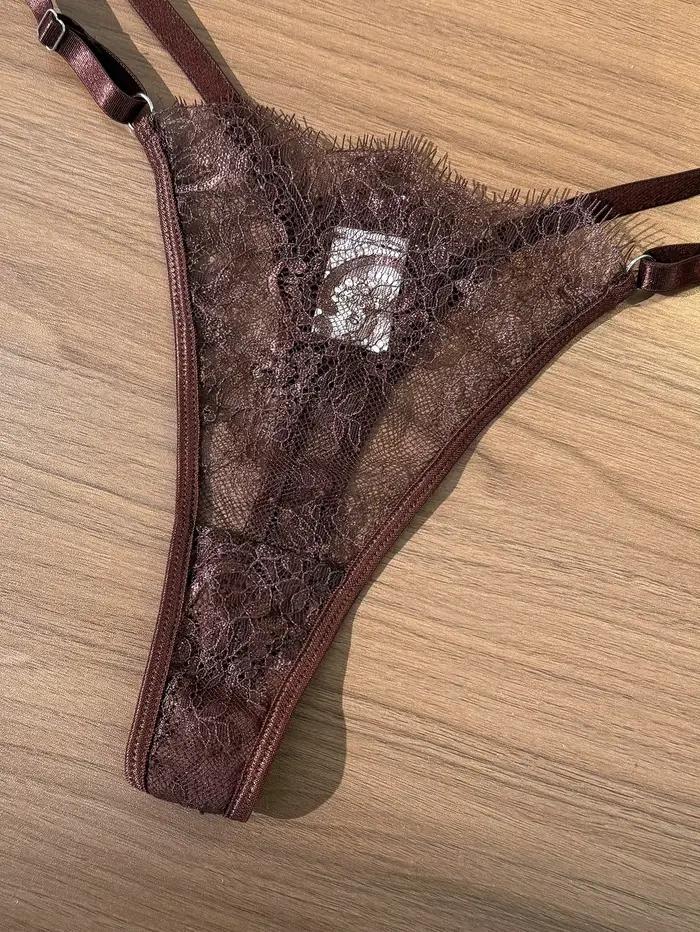 Soutien-gorge d'été élégant en dentelle transparente brodée