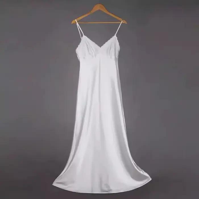 Chemise de nuit longue en Satin