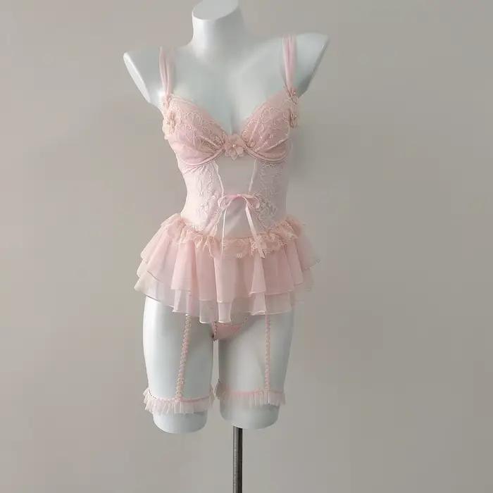 Ensemble de lingerie sexy française romantique à motifs floraux, comprenant un corset-gilet amincissant en dentelle et résille avec armatures, une nuisette et une culotte, pour la nuit