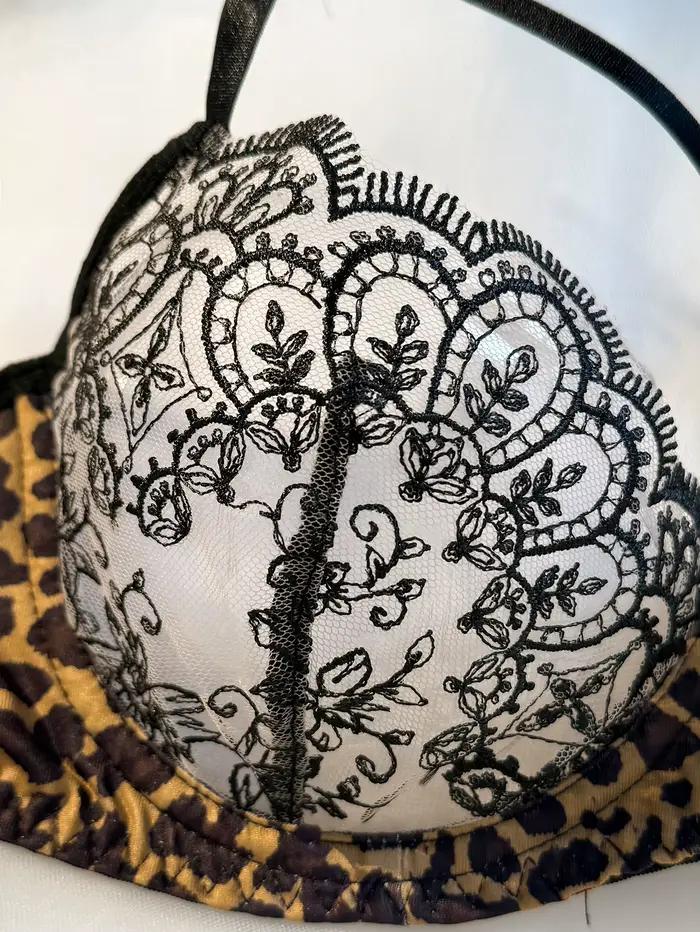 Un ensemble de lingerie sexy noir