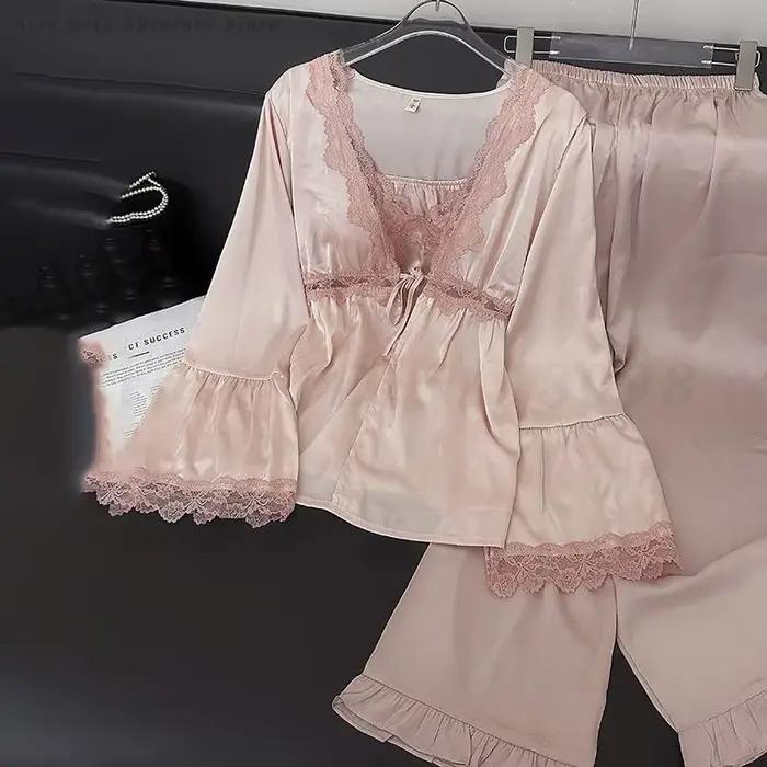 Ensemble de pyjama sexy en dentelle pour femme